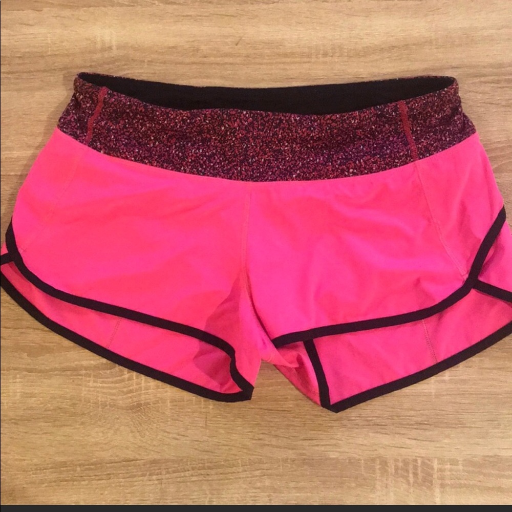 Lululemon pink shorts sz 4
